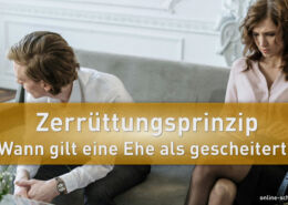 Zerrüttungsprinzip - Wann gilt eine Ehe als gescheitert? - Paar auf der Couch